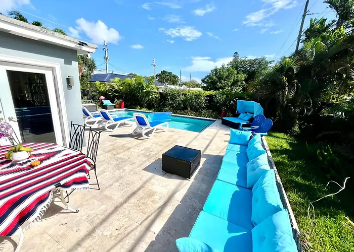 Poolside Manor - Men Only Clothing-Optional
