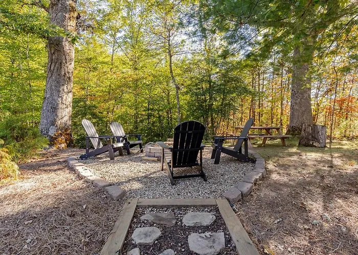 Twin Oaks Cabin