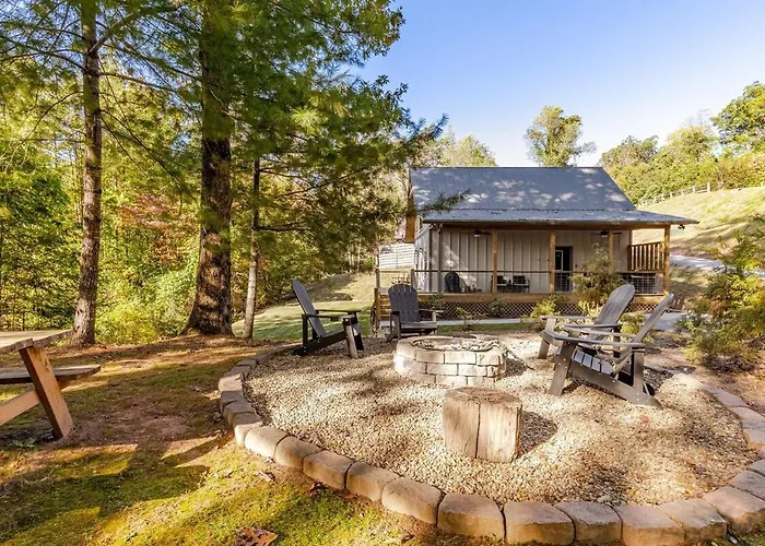 Twin Oaks Cabin