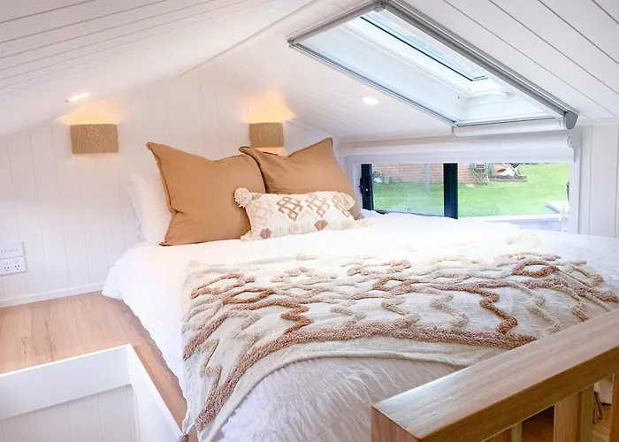 Modern Kiama Tiny House - A Unique Coastal Escape