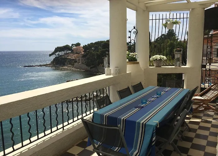Villa Les Algues, Les Pieds Dans L'Eau Sur La Plage De Renecros