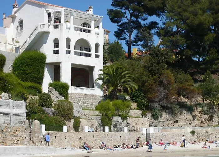 Villa Les Algues, Les Pieds Dans L'Eau Sur La Plage De Renecros