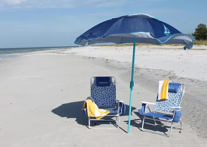 Pet Friendly, Heated Pool, Close To Many Beaches, Monthly New Vacation Villa