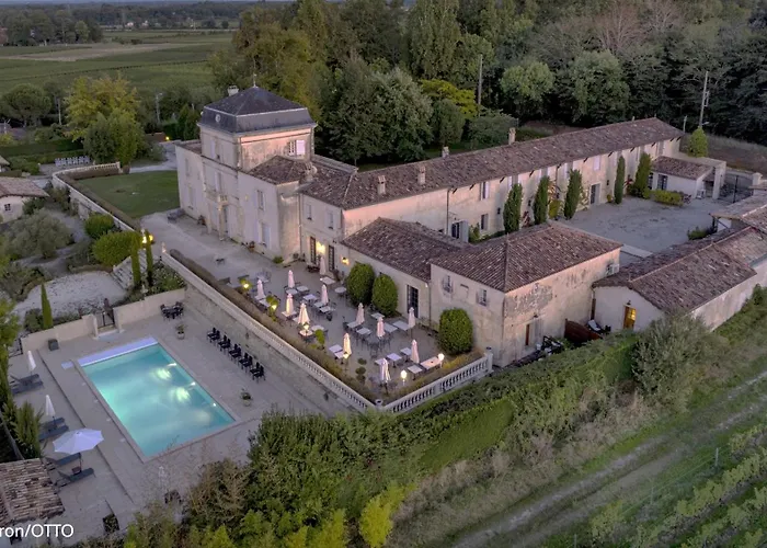 Chateau De Lantic