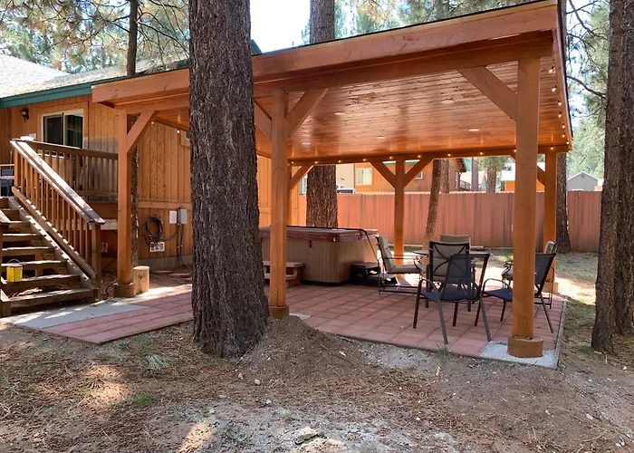 Timberwood Cabin- 3 Bdr - 2 Bth - Big Game Room - Prime Location In Big Bear Lake