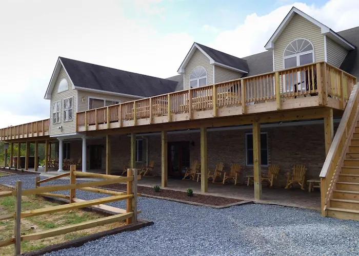Westcott House- Privacy, Amenities And Space All In One Beautiful Package!