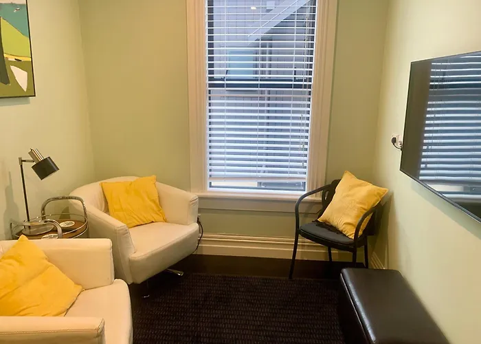 Roslyn Business Studio - 2 Bedroom