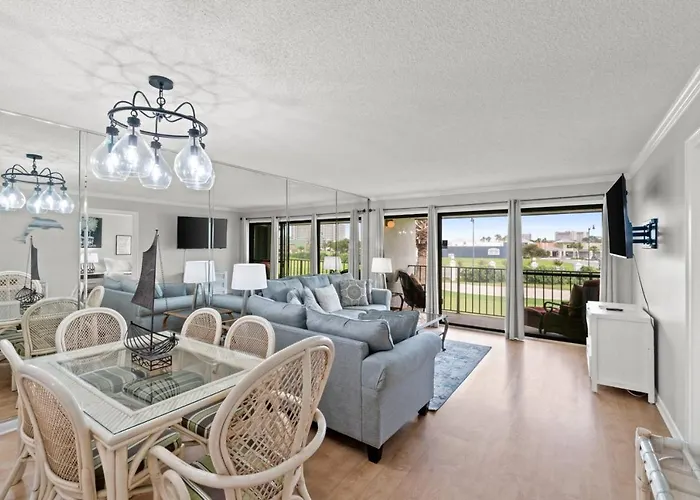 Edgewater Golf Villa 1210
