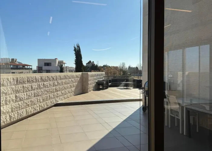 Dabouq Luxurious Penthouse