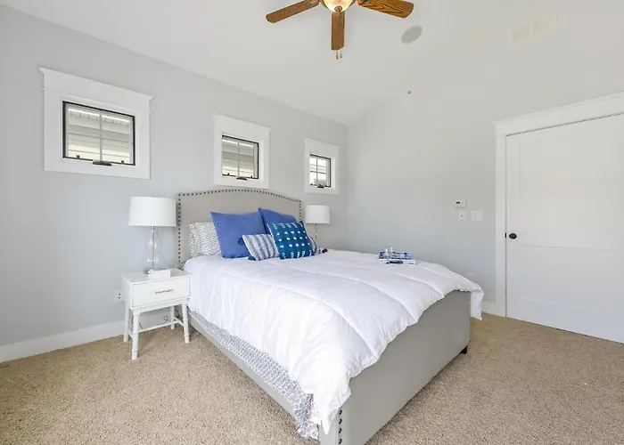 Mermaid Townhouse Shared Pool Walk To Saugatuck