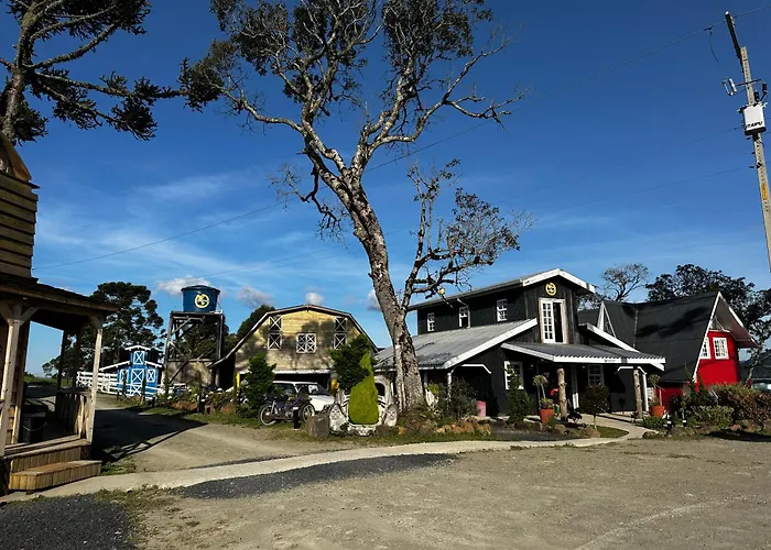 Alojamento com o café da manhã Apenas: Pousada e Camping do Motochileiro