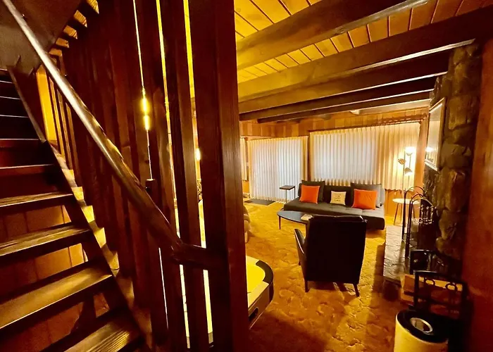 Groovy Cabin In The Woods