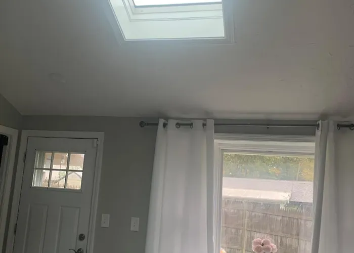 Private Home Cozy Room