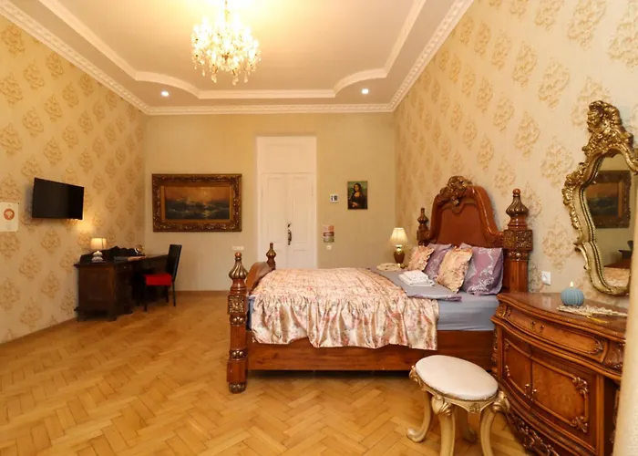 Leon Rooms