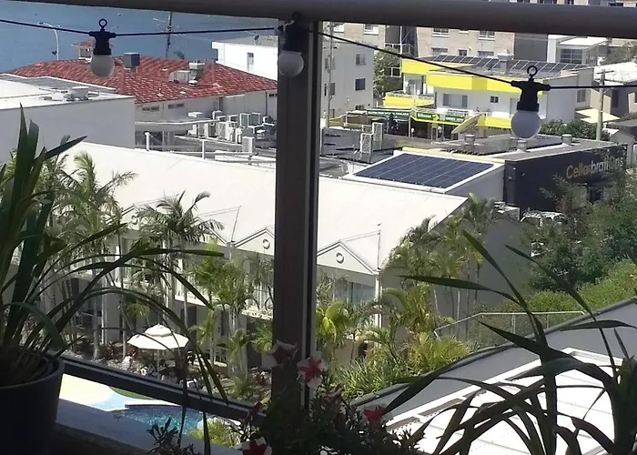 Backpackers Waterfront Stay At Shoal Bay Stayz With Dave Stays
