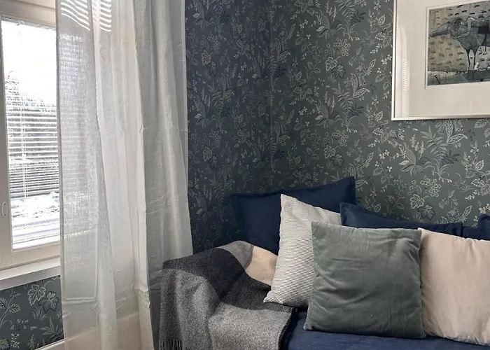 Beautiful Traditional Villa In Central Hanko