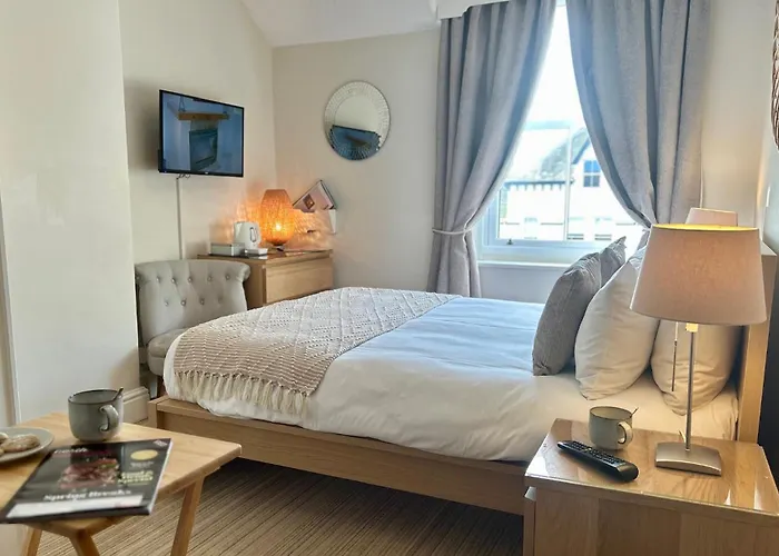 Arvon House