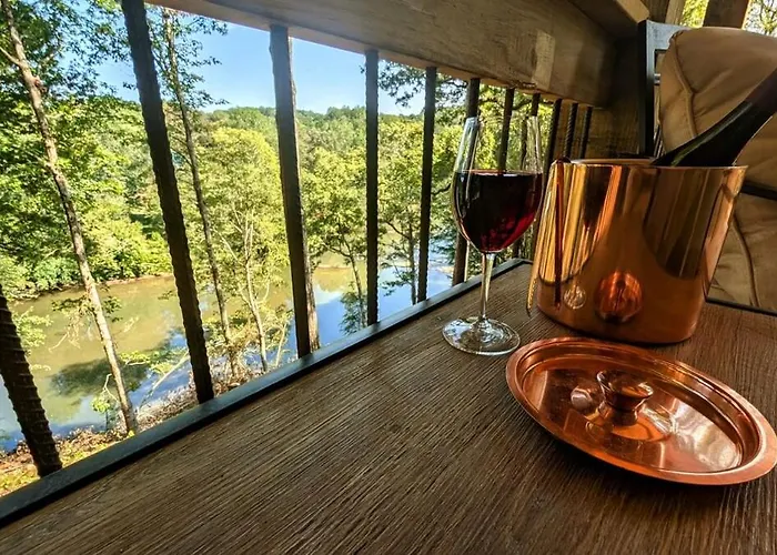 Riversong Cabin