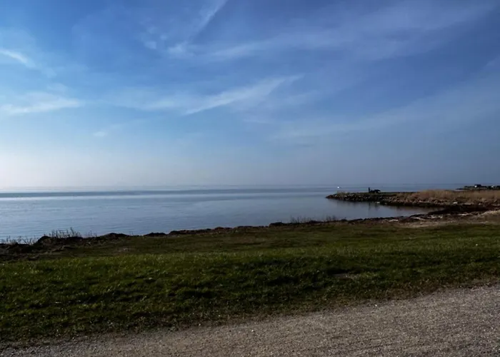 Hyggeligt Hus Ved Fjord Og By