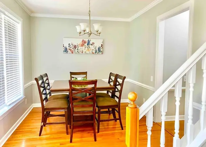 Cola Lakeview Oasis - King Suite