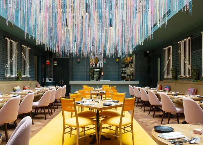 5 star hotels Sun Street Shoreditch