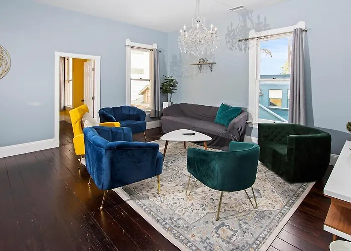 1900'S Victorian Home Sleeps 22 8Bdrm 3Bath
