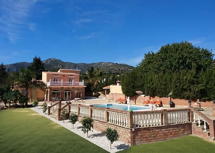 Villa Buenavista Malaga - Sea View, Private Heated Pool, Spa, 5 Bedrooms