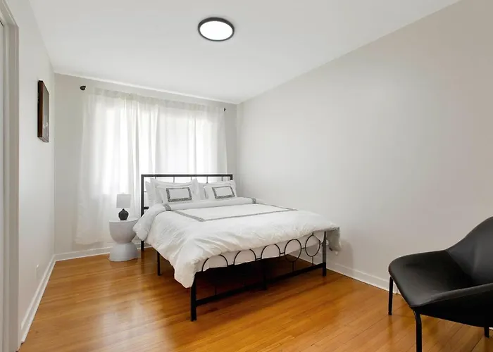 Chic Escape Near Mall Of America