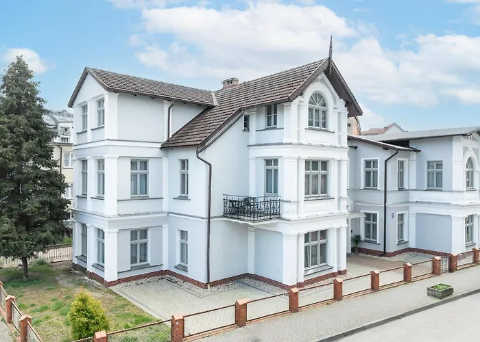 Villa Neos