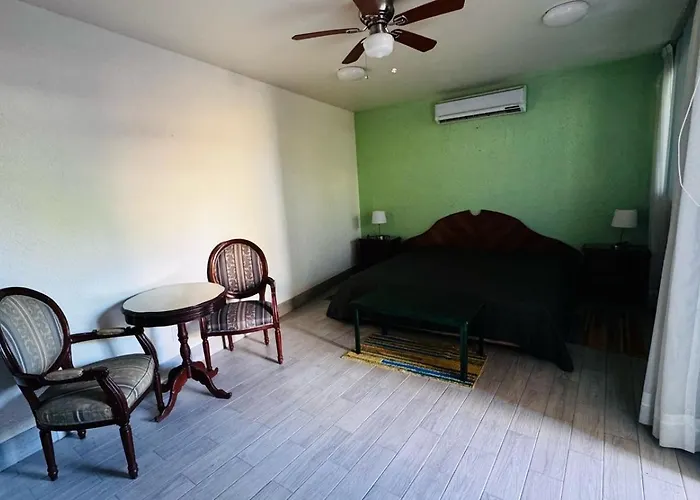 Casa Jade