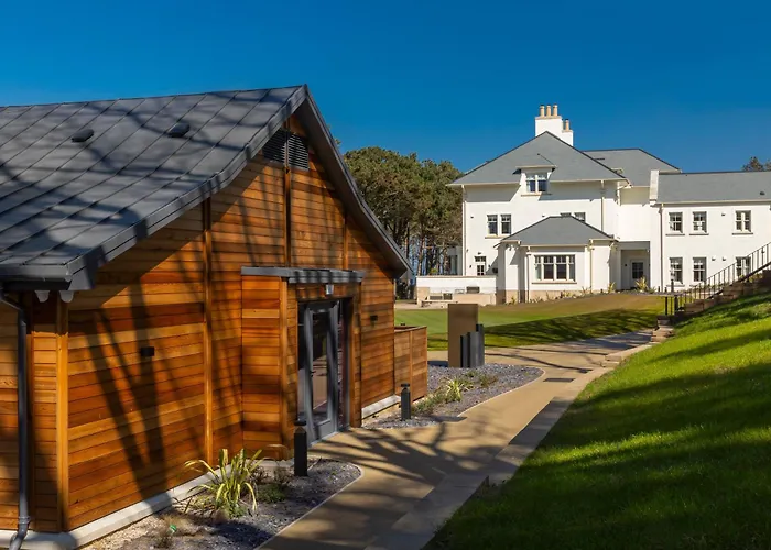 5 star hotels Dunluce Lodge - Small Luxury s Of The World