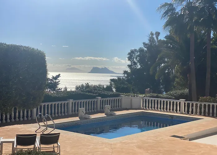 Villa Shangri-La, Sea View, Pool And Panoramic View