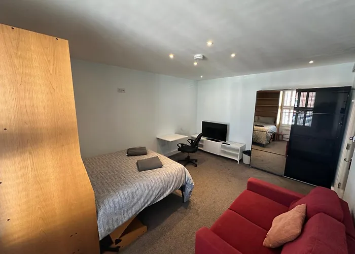Keedwell Studio Apartments