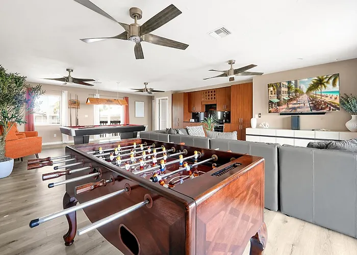 Direct Beachfront Villa With Private Mini-Golf, Fire & Spacex Launch Views