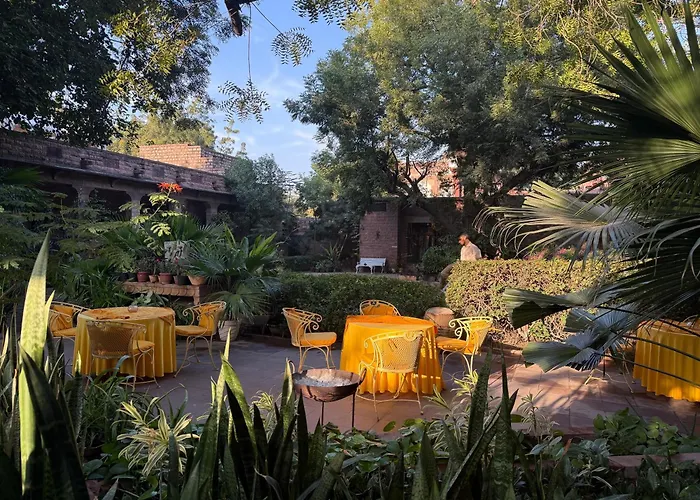 Golf hotel: Devi Bhawan