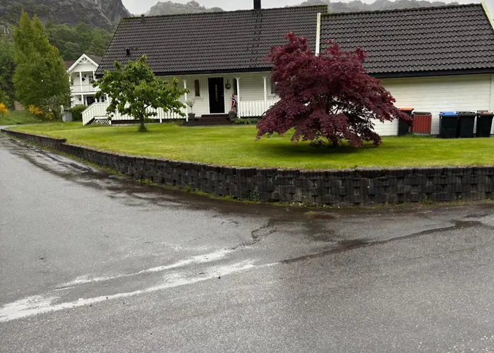 Eikestua