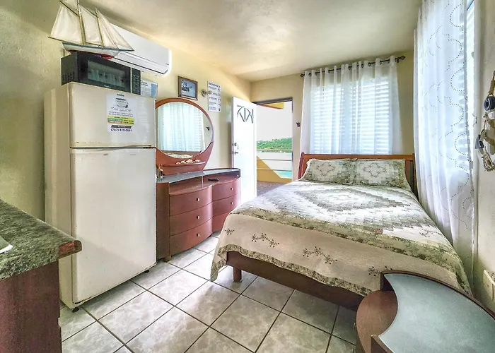 Casa Robinson Guest House