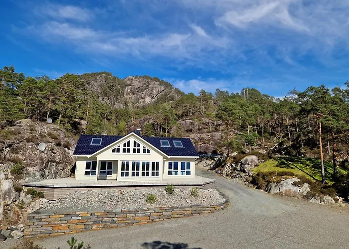 Ropeid Villa Fjordferie
