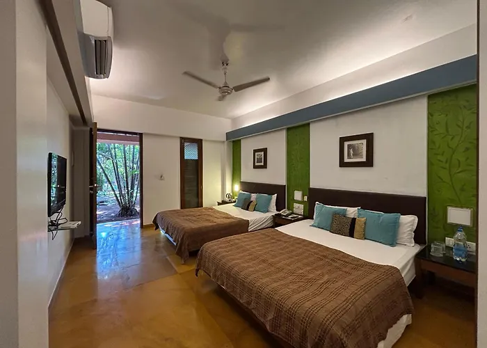 Luxury hotel only: Outpost@Alibaug