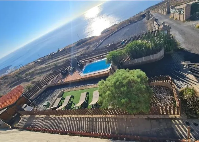  Con Piscina Privada