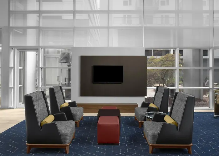 3 star hotel: Courtyard By Marriott Atlanta Buckhead