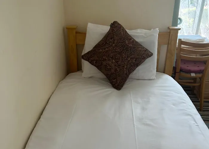 Four Seasons Guest House