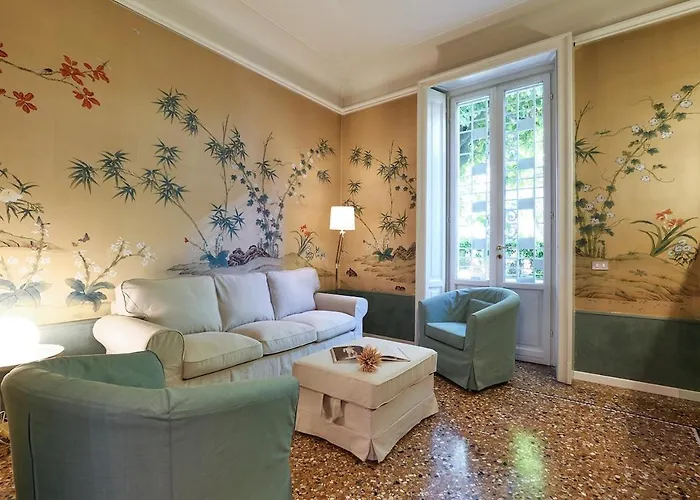Contempora - Charming Liberty-Style Villa With Garden And Parking Near City Life