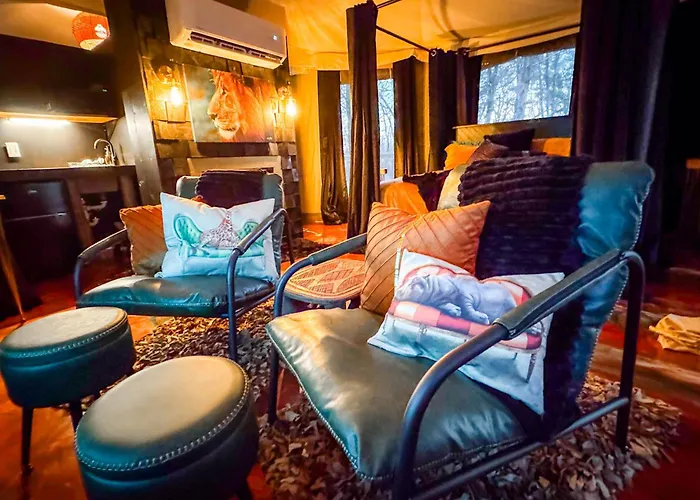 Upcountree Cabins Romantic Treehouse & Luxury Glamping
