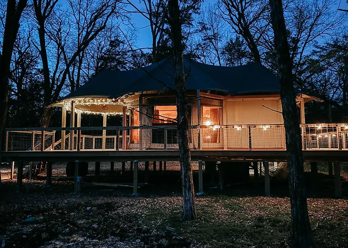 Upcountree Cabins Romantic Treehouse & Luxury Glamping