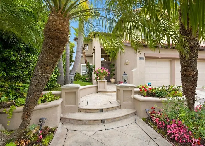 Exquisite Panoramic View Estate