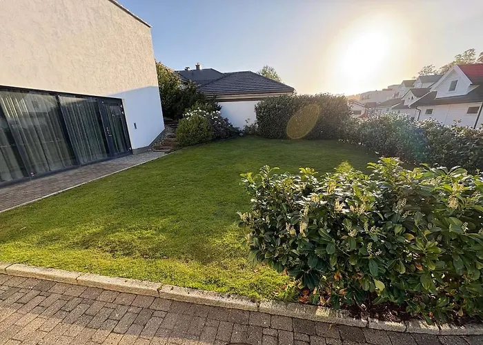 Exclusive Seafront Villa