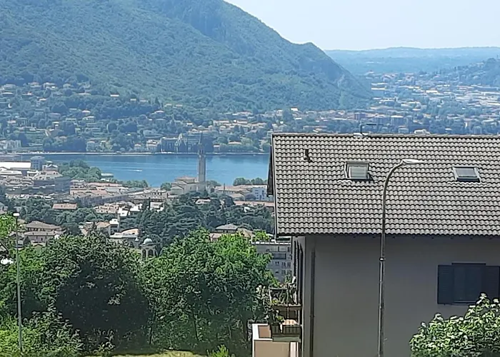 Villa Sara - Lake View, Garden & Private Parking