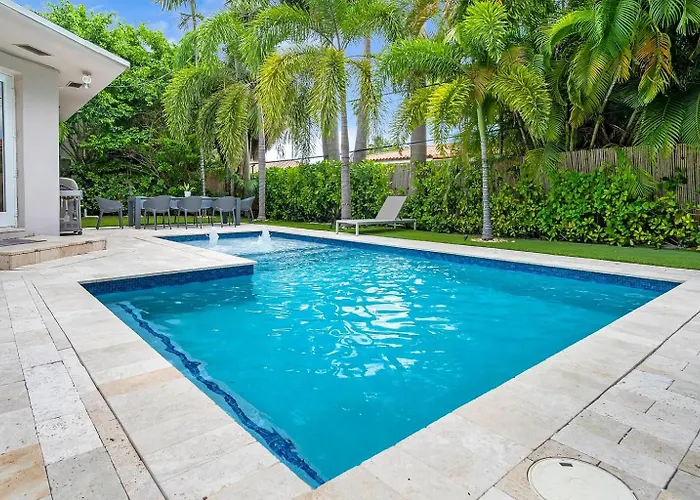 Tropical Villa With Pool In Private Island
