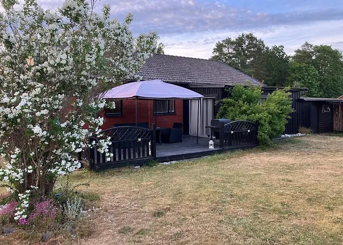 Villa With Proximity To The Sea